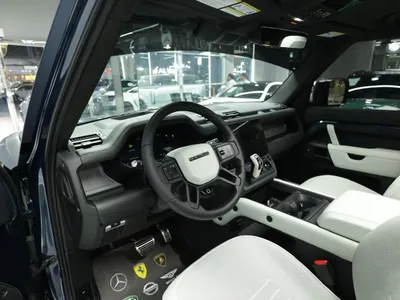 2026 Land Rover Defender Octa