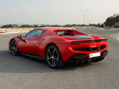 2025 فيراري جي تي بي 296