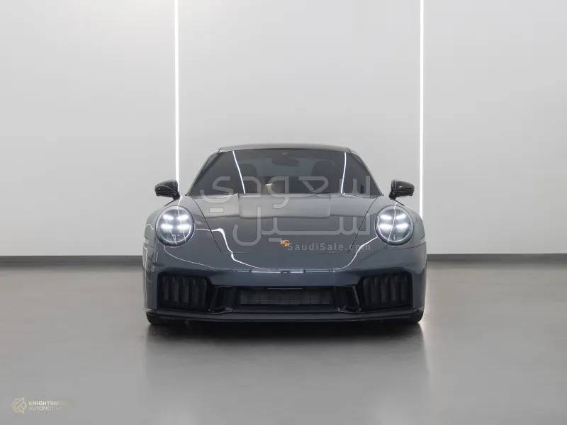 2025 بورش 911 كاريرا جي تي اس