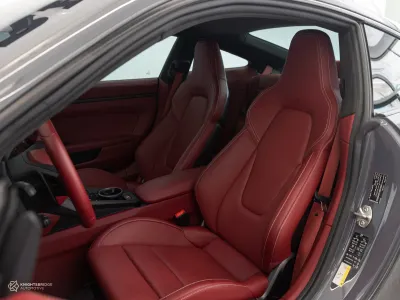 2025 بورش 911 كاريرا جي تي اس