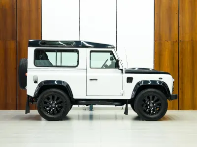 2014 Land Rover Defender 90