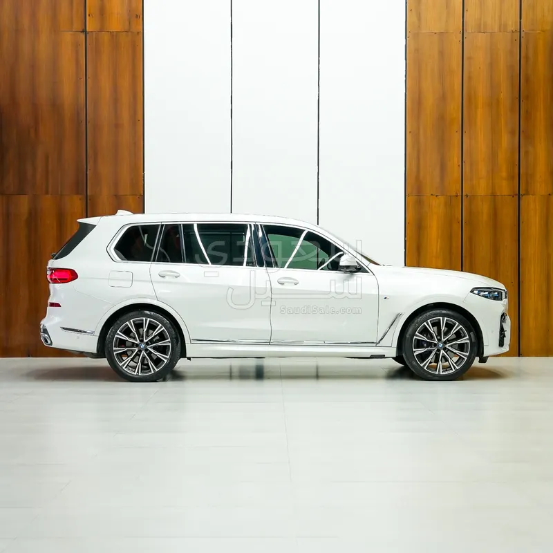 2019 BMW X Series 7