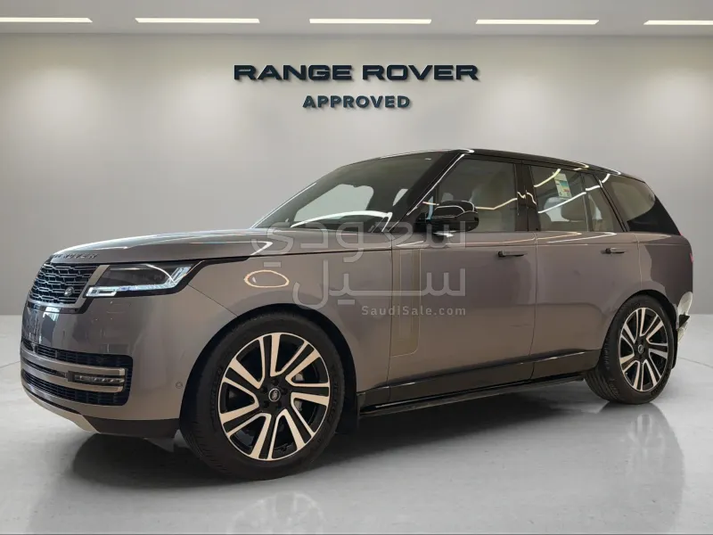 2025 Land Rover Range Rover Vogue SE