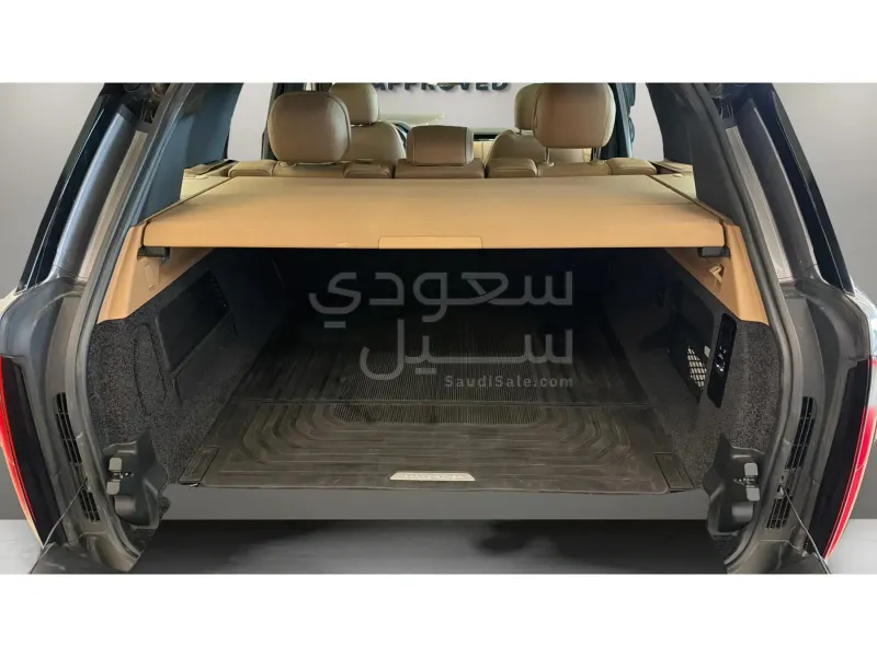 2025 Land Rover Range Rover Vogue SE