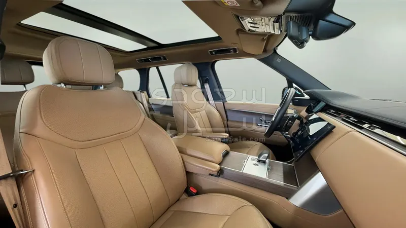 2025 Land Rover Range Rover Vogue SE