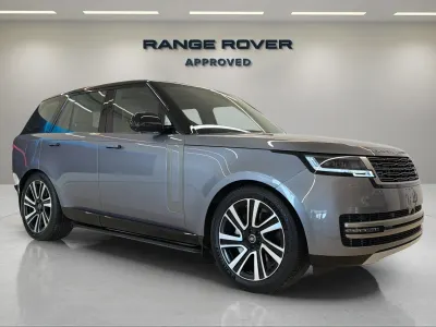 2025 Land Rover Range Rover Vogue SE