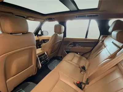 2025 Land Rover Range Rover Vogue SE