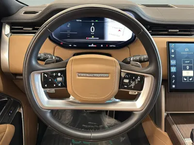 2025 Land Rover Range Rover Vogue SE
