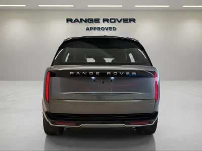 2025 Land Rover Range Rover Vogue SE