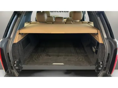2025 Land Rover Range Rover Vogue SE