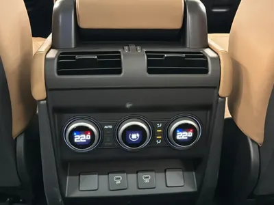 2025 Land Rover Defender 90