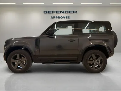2025 Land Rover Defender 90
