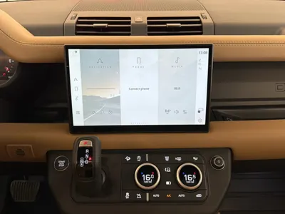 2025 Land Rover Defender 90