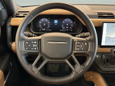 2025 Land Rover Defender 90
