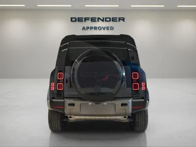 2025 Land Rover Defender 90
