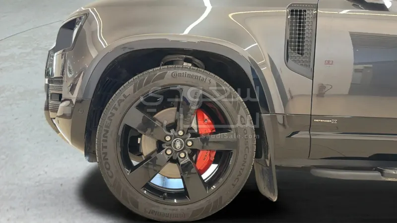 2025 Land Rover Defender X