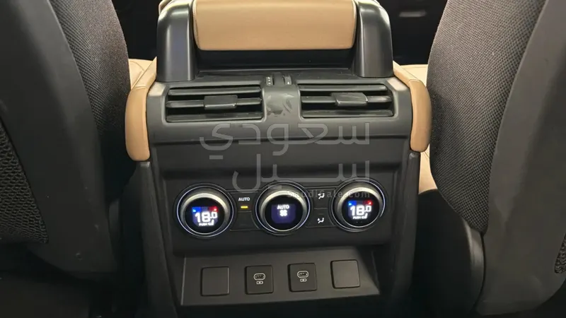2025 Land Rover Defender X