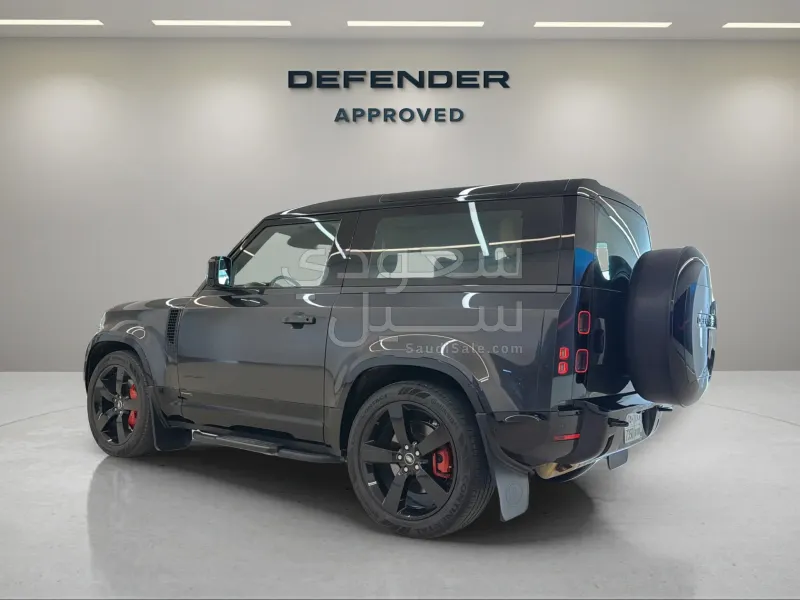2025 Land Rover Defender X
