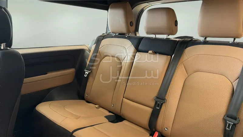 2025 Land Rover Defender X
