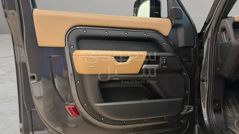 2025 Land Rover Defender X
