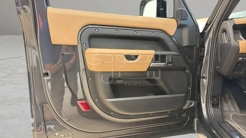 2025 Land Rover Defender X