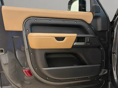 2025 Land Rover Defender X