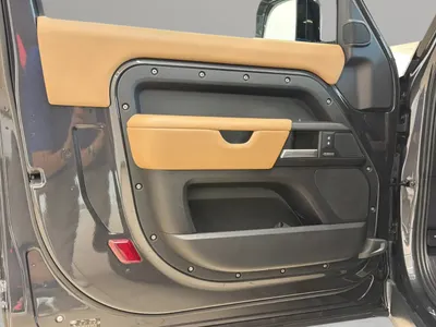 2025 Land Rover Defender X