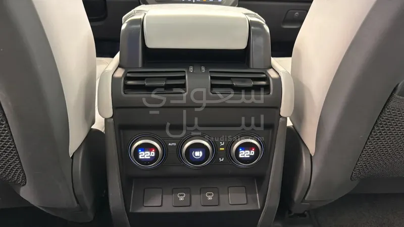 2025 Land Rover Defender 110