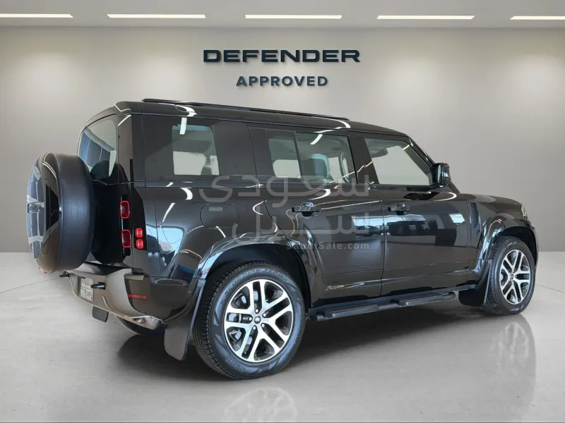 2025 Land Rover Defender 110
