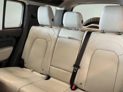 2025 Land Rover Defender 110