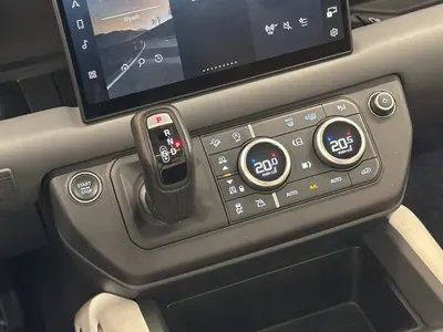 2025 Land Rover Defender 110