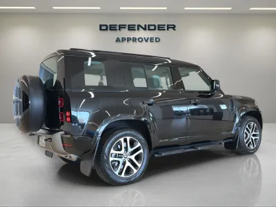 2025 Land Rover Defender 110