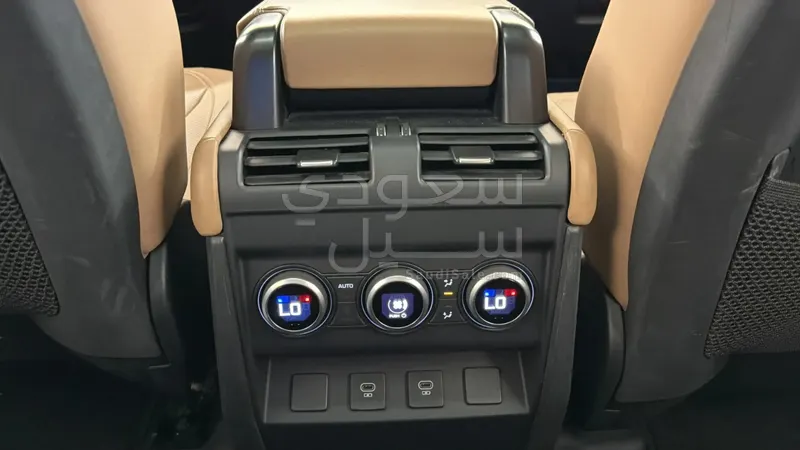 2025 Land Rover Defender 130