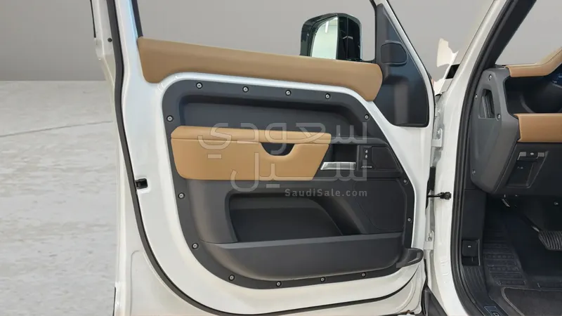 2025 Land Rover Defender 130