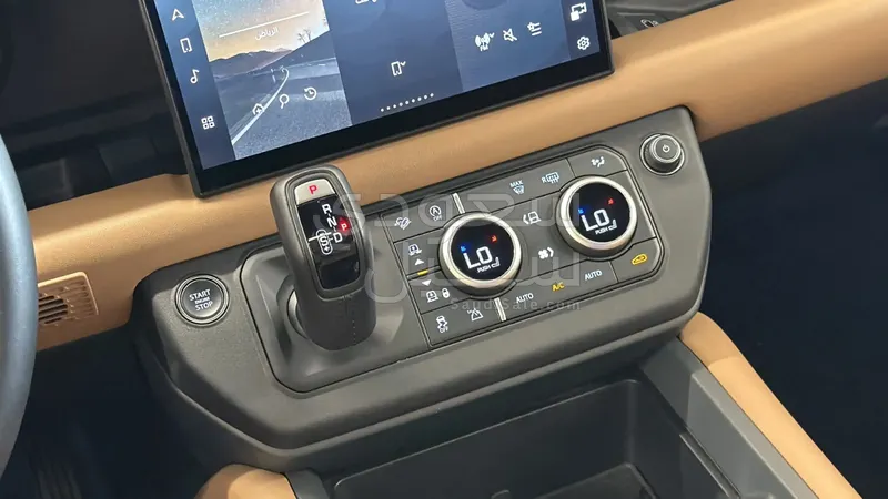 2025 Land Rover Defender 130