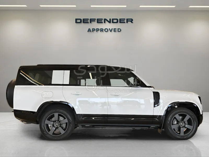 2025 Land Rover Defender 130
