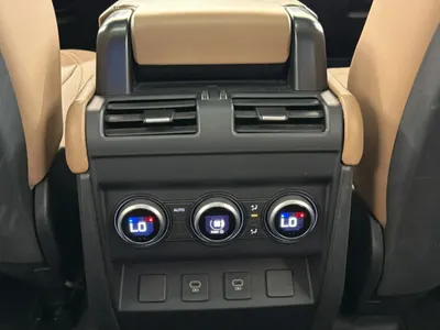 2025 Land Rover Defender 130
