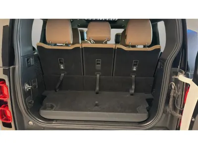 2025 Land Rover Defender 130