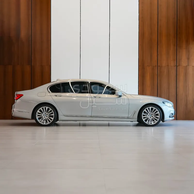 2018 BMW 7 Series 730Li