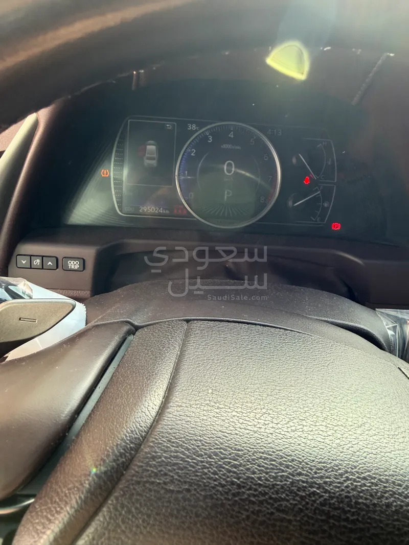 2020 لكزس آي إس 250