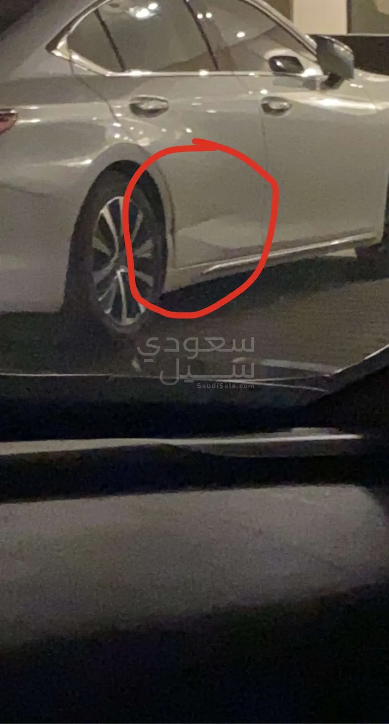 2020 لكزس آي إس 250