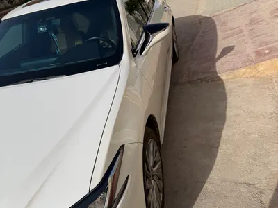 2020 لكزس آي إس 250