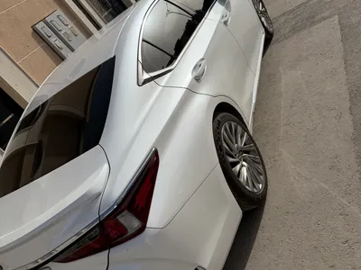 2020 لكزس آي إس 250