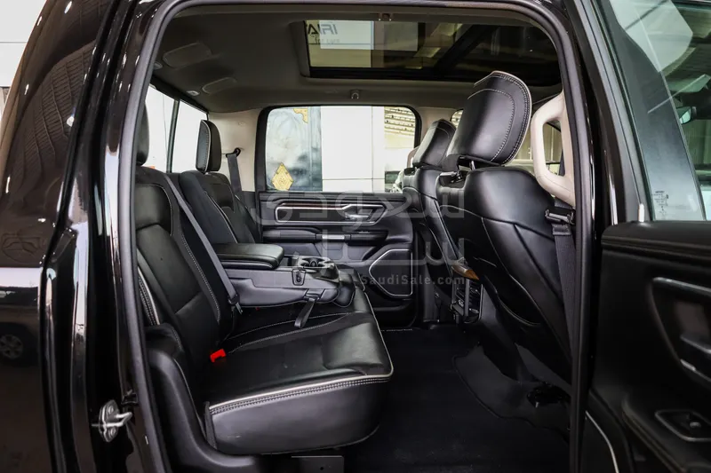 2022 Dodge Ram Laramie