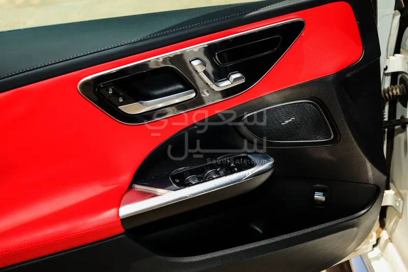 2025 Mercedes-Benz C 200