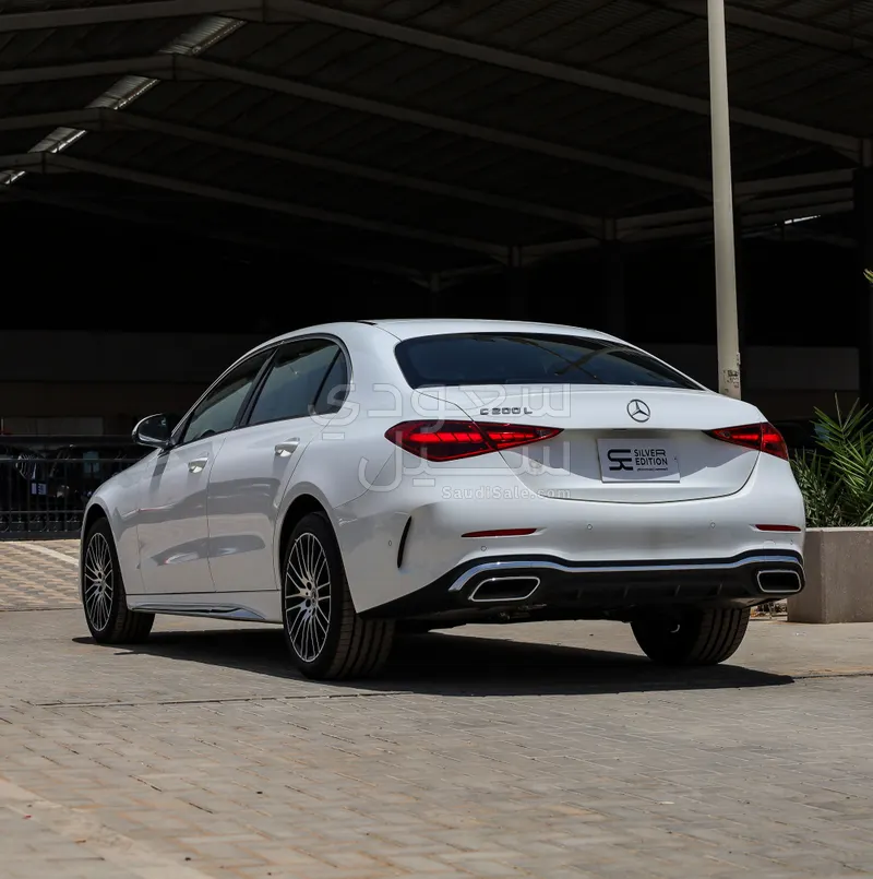 2025 Mercedes-Benz C 200