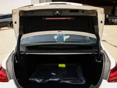 2025 Mercedes-Benz C 200