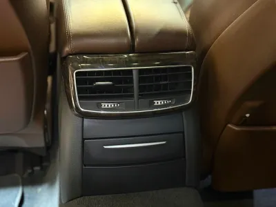 2012 اودي اي 8 ال