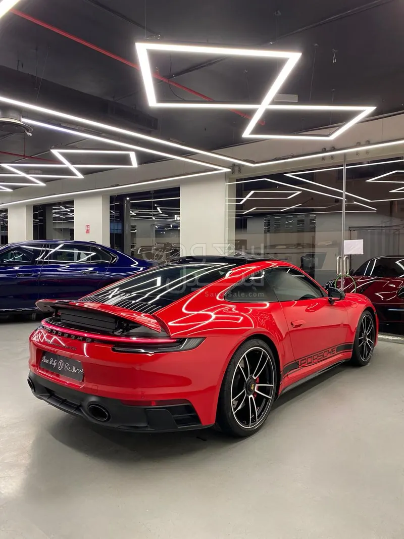 2024 بورش 911 كاريرا 4 جي تي اس