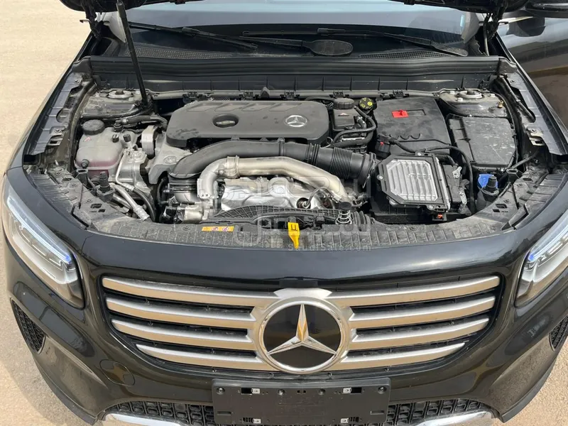 2025 Mercedes-Benz GLB 250